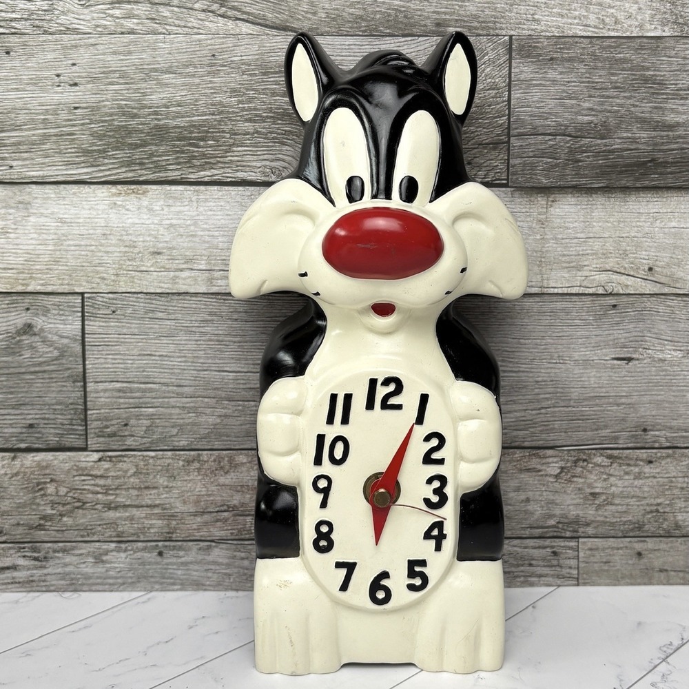 Loony Tunes Sylvester Cat Clock Warner Brothers 1995 Incomplete Doesn't Work